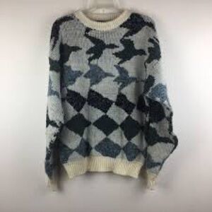 Men's Crewneck Sweater - Gray and Cream
